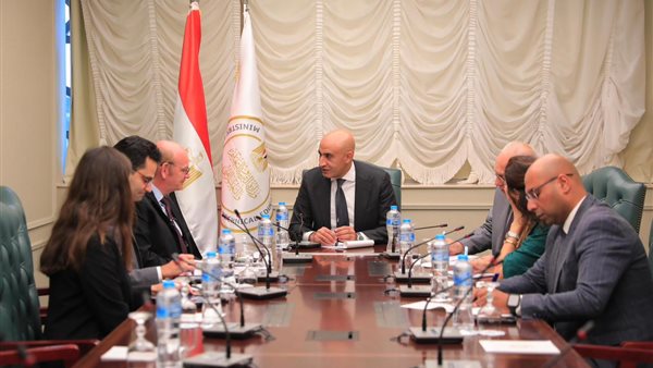 وزير التعليم يلتقي بوفد الوكالة الألمانية للتعاون الدولي لبحث تطوير المدارس الفنية