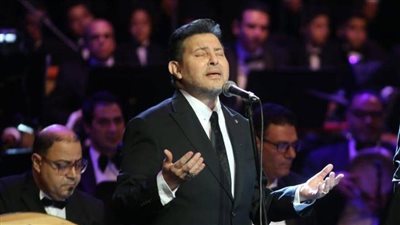 في ذكرى نصر أكتوبر.. هاني شاكر يغني “وانت ماشي في مصر”