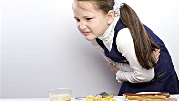 بعد إصابة 7 طالبات بتسمم.. إجراء هام من «صحة المنوفية» بشأن الكشري