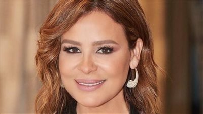 كارول سماحة تُشعل الحماس قبل طرح أغنيتها ما بتنترك وحدك لزياد الرحباني.. تفاصيل
