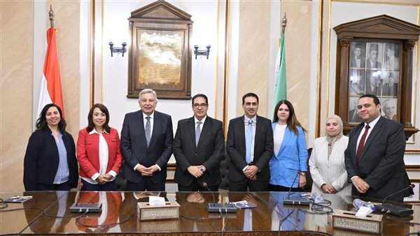 تعاون أكاديمي بين جامعتي القاهرة ونيو جيزة في الدراسات العليا لطب الأسنان