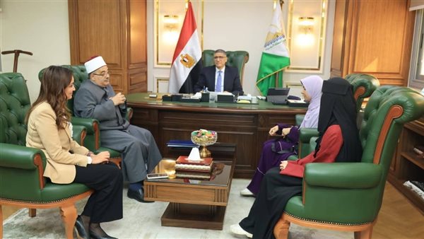 محافظ الجيزة يكرم أوائل الثانوية الأزهرية.. ويؤكد: فخور بأبنائنا المتفوقين