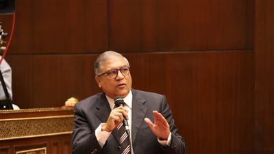 فخور بثقة الرئيس السيسي.. والملف الاقتصادي أولوية لدعم مسيرة التنمية