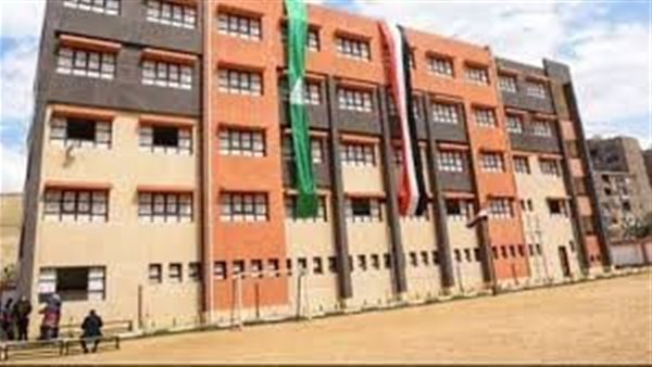 وكيل تعليم الجيزة يتابع انتظام الدراسة ويوجه باستبعاد مدير مدرسة