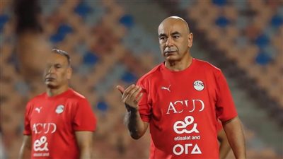 خالد الغندور: أبو ريدة يجتمع مع التوأم لتحديد برنامج إعداد المنتخب لأمم أفريقيا
  الإثنين 13/10/2025 10:49 م
 قال الإعلامي خالد الغندور، أن المهندس هاني أبو ريدة، رئيس مجلس إدارة اتحاد الكرة، عقد اجتماعاً خلال الأيام المقبلة مع التوأم حسام وإبراهيم حسن، لمناقشة برنامج إعداد الفراعنة لبطولة أمم أفريقيا المقرر إقامتها في ديسمبر المقبل بالمغرب، ويرصد تحيا مصر التفاصيل . تصريحات خالد الغندور وأكد الغندور خلال برنامجه