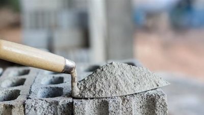 مفاجأة في قطاع الأسمنت.. رخص «تحت الطاولة» قبل نهاية العام