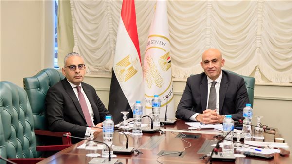 وزير التعليم يجتمع بووكلاء المديريات.. ويوجه 15 رسالة هامة