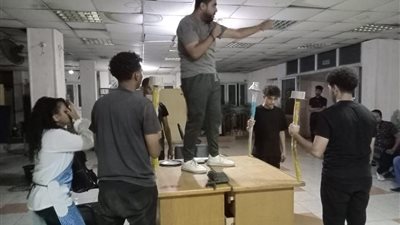 4 عروض في مشاهدات الموسم الجديد لنوادي المسرح بأسوان