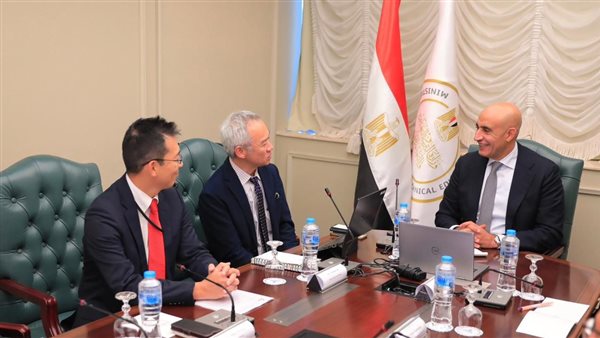 وزير التعليم يبحث مع وفد “جايكا” تعزيز التعاون في تطوير المدارس