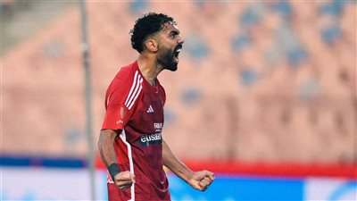 الأهلي يستقر على فتح ملف تجديد عقد الشحات وعبد القادر بعد العودة من بوروندي