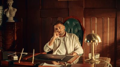 يا ترى أمين الشعلة هيسامحني.. أحمد فهمي يروح للحلقة 5 و6 من مسلسل ابن النادي