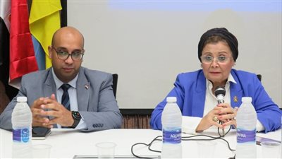 نائب وزير الصحة تتفقد وحدة طب أسرة الذراع البحري وتعقد اجتماعًا تنسيقيًا لضبط معدلات الولادات القيصرية في الإسكندرية