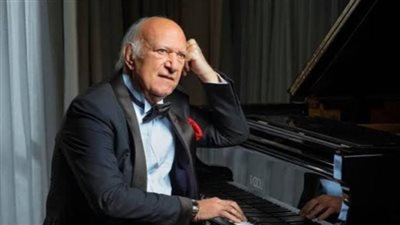 تمهيدا لحفله المنتظر غدا.. عمر خيرت يجري بروفات بدار الاوبرا