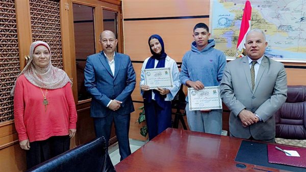 تكريم أول معلم اجتاز Chapter 54 بمنصة Qureo وطلاب لاجتيازهم Chapter 34