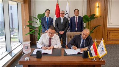 باستثمارات 65 مليون دولار.. توقيع عقود 4 مشروعات جديدة بالمنطقة الصناعية بالسخنة