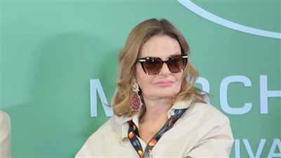 دخل عليا غرفة النوم قولتلهم براحته