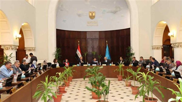 دعم الطلاب وتوفير بيئة تعليمية متميزة