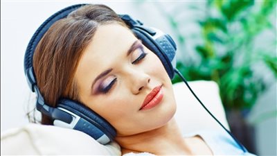 نغمة الشفاء.. كيف تُخفف الموسيقى الألم وتُسرّع التعافي بعد الجراحة؟