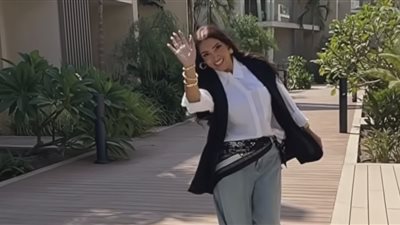 روجينا تغادر مهرجان الجونة وتعود إلى القاهرة بشكل مفاجئ.. تعرف على السبب