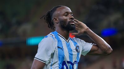 حقيقة مفاوضات الأهلي مع فيستون ماييلي.. هل يقترب الكونغولي من القلعة الحمراء؟