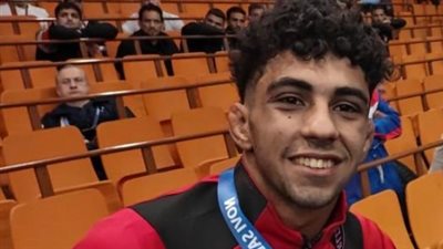 أدهم أيمن يحصد برونزية بطولة العالم للمصارعة في صربيا