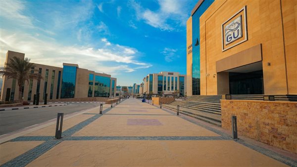 جامعة الجلالة تطلق المنتدى السنوي الأول لتعزيز التعاون بين الجامعات وقطاع الصناعة