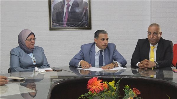 وكيل التعليم بالجيزة يتابع إجراءات الاستعداد لامتحانات شهر أكتوبر 2025
