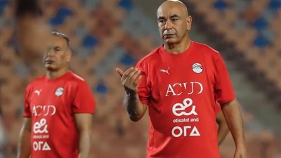 حسام حسن ينافس مدرب بيراميدز على جائزة أفضل مدرب في إفريقيا لعام2025