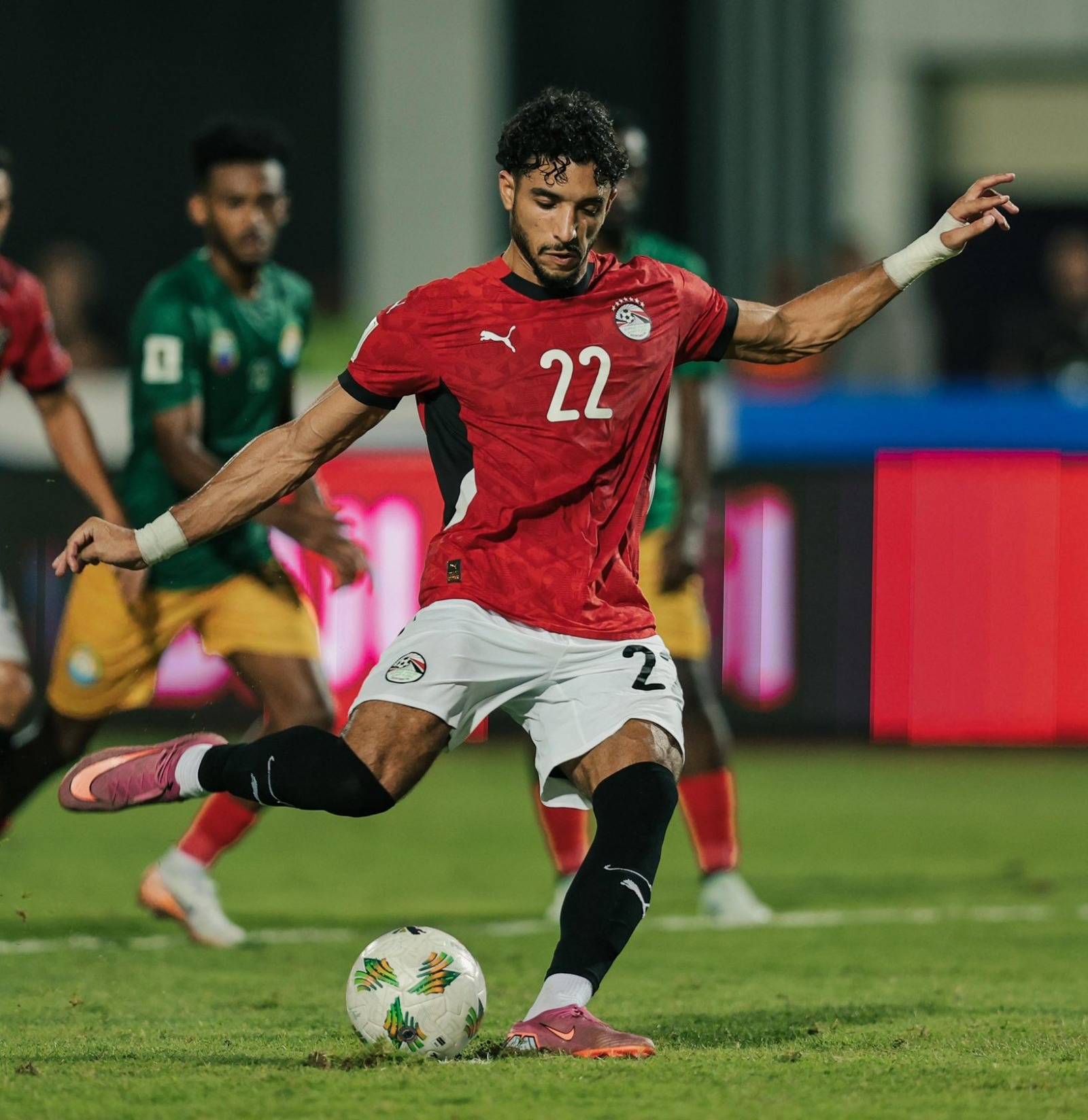عمر مرموش يسجل هدفاً لمنتخب مصر من ركلة جزاء في شباك إثيوبيا - 5 سبتمبر 2025