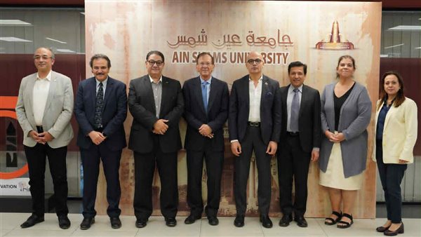 رئيس جامعة عين شمس يستقبل وفدًا من جامعة تكساس الأمريكية لبحث سبل التعاون