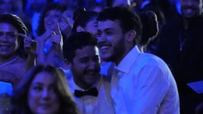 احتفال أحمد مالك وشقيقه حسن في ختام مهرجان الجونة يخطف الأنظار.. صور