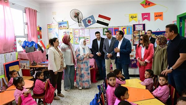 عاجل| 10 إجراءات اطمئن عليها “مدبولي” خلال زيارته لمدرسة ابتدائي بالسويس