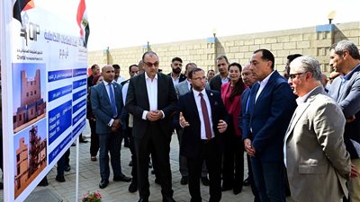 بتكلفة 4 ملايين دولار أمريكي..رئيس الوزراء يفتتح مصنع مُتخصص في إنتاج وتصنيع وتعبئة «الإيثانول»