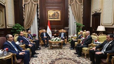 رئيس الشيوخ يستقبل المستشار الدكتور حُنفي جبالي للتهنئة بمشاركة وكلاء وأمناء المجلسين