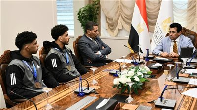 وزير الشباب والرياضة يكرم أبطال المصارعة بعد إنجازهم العالمي