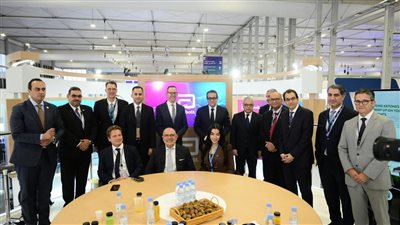 وزير الصحة يلتقي وفد شركة «أبوت» لتعزيز التعاون في الرعاية الصحية وتطوير التشخيص الطبي