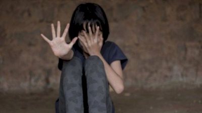 ليلة الحنة تتحول إلى عملية إنقاذ.. إحباط زواج طفلة من أربعيني بقنا!