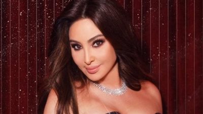 ورم غريب في يد إليسا يثير الجدل.. هلى تعاني إصابة خفية؟