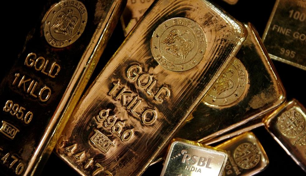 الذهب يقترب من 4400 دولار.. والفضة تتجاوز 54 دولاراً