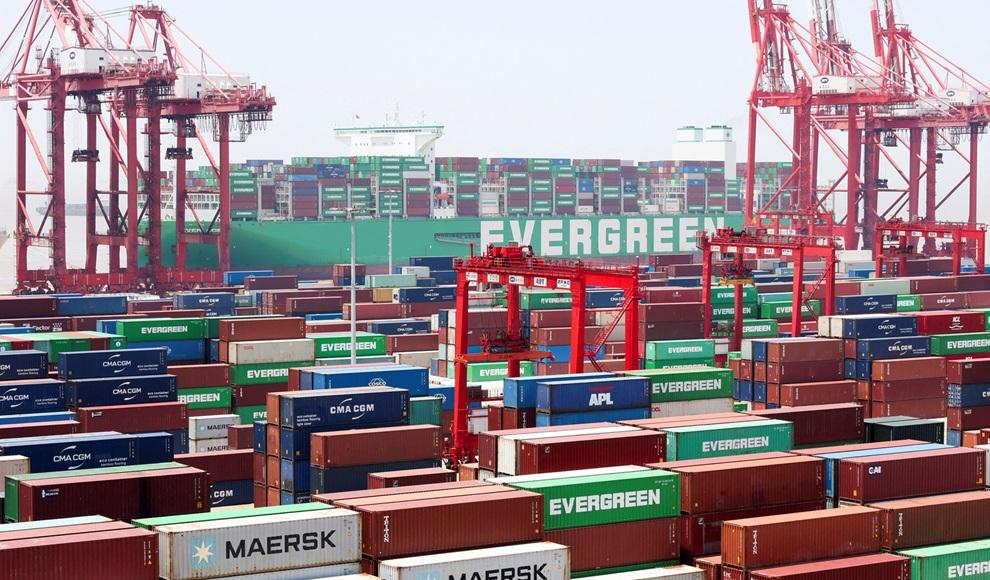 أمريكا والصين تعلّقان الرسوم الجمركية المتبادلة على الموانئ
