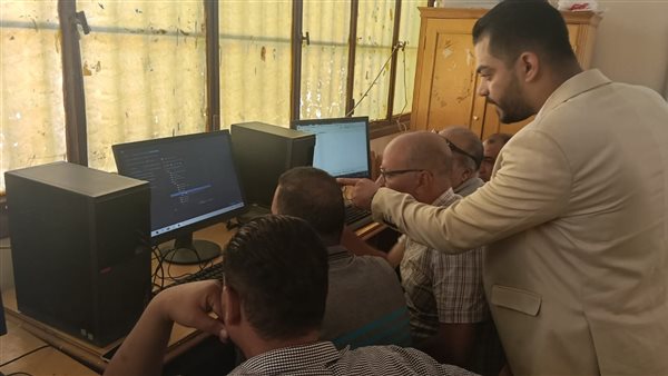 تنفيذ تدريب متميز لمعلمي التعليم الفمي ببرامج الإلكترونيات بالفيوم.. اعرف الأهداف
