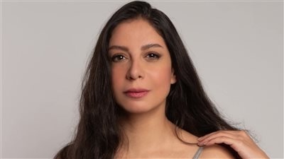 بعد تعرضها لحادث سير.. ياسمين رحمي لـ تحيا مصر: أنا كويسة ومعرفتش أخد إجراء قانوني

  الأحد 05/10/2025 04:16 م
تعرضت الفنانة ياسمين رحمي لحادث سير بسيارتها دون إصابات، مؤكدة لـ تحيا مصر أنها بخير ولم تتمكن من اتخاذ إجراء قانوني ضد السائق الذي هرب بعد الحادث