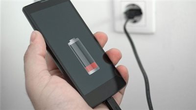 «هل لو شحنت الموبيل 80% هحفاظ علي بطاريته؟» تجربه توضح