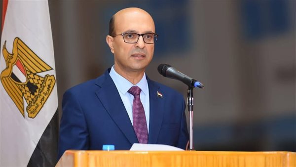 اختتام أعمال الامتحانات النهائية للدبلومة المهنية للمناظير الجراحية لأمراض النساء والتوليد بجامعة أسيوط