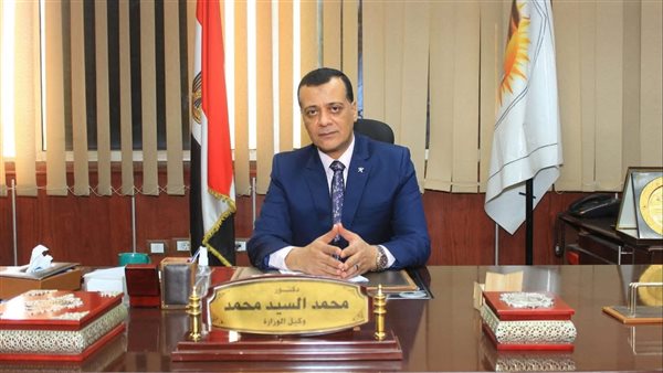 وكيل «التعليم» بسوهاج يكشف تفاصيل محاولته حل أزمة قبول طفل بالأول الابتدائي