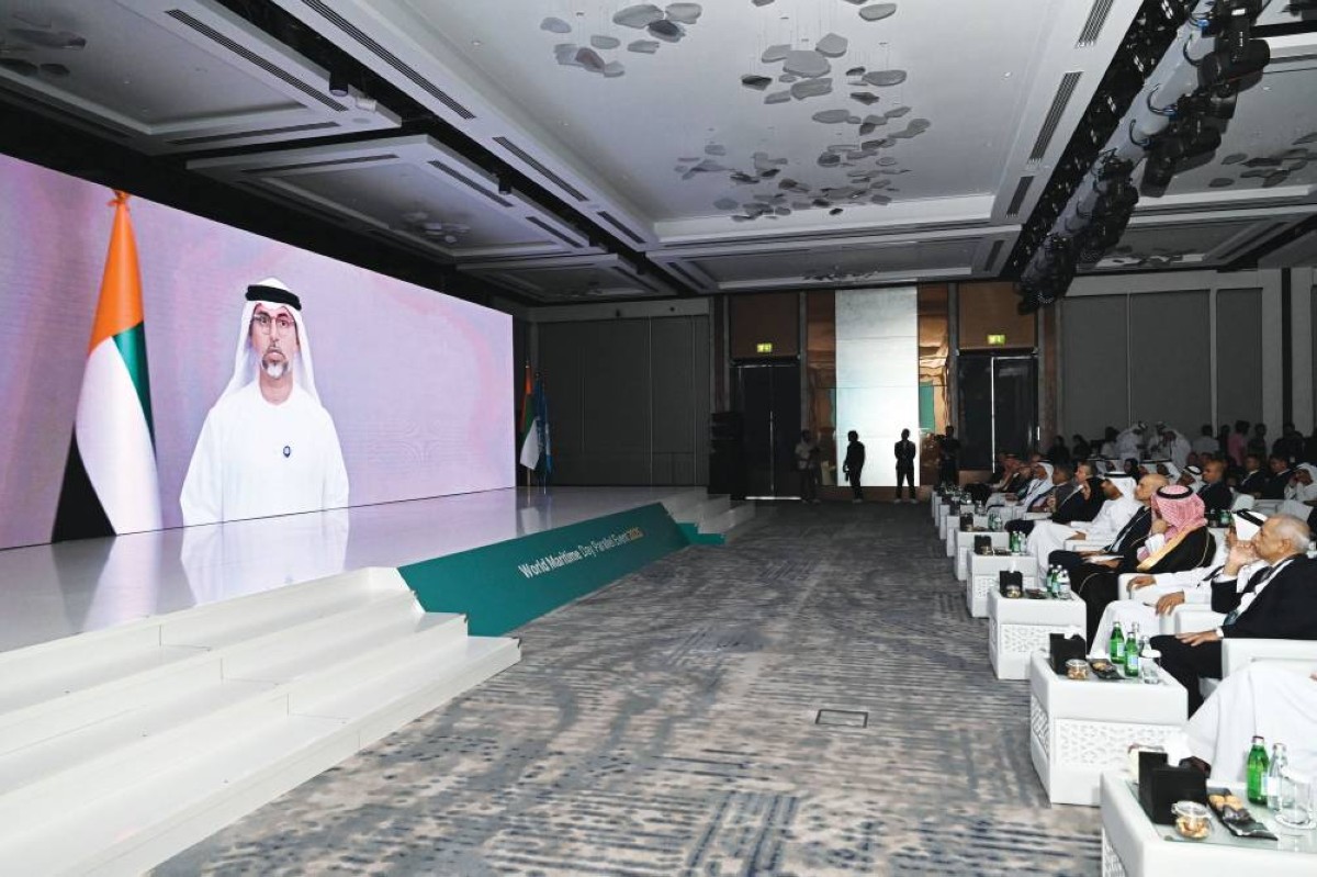 فعاليات اليوم البحري تناقش تحديات الملاحة والشحن