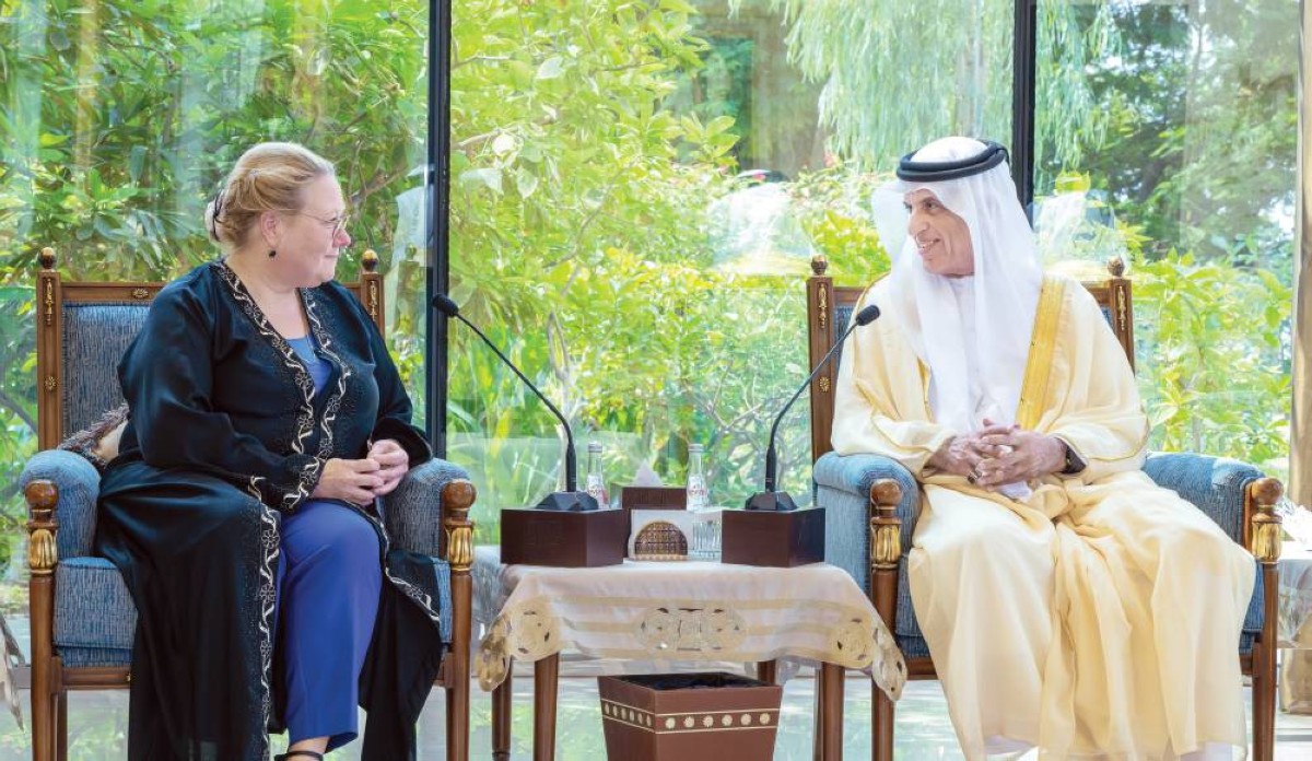 سعود بن صقر يبحث مع سفيرة فنلندا سبل تعزيز العلاقات
