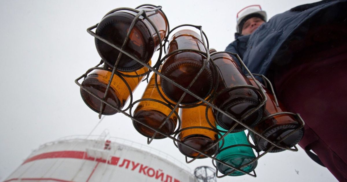 “لوك أويل” الروسية تدرس بيع أصول دولية بعد العقوبات الأميركية