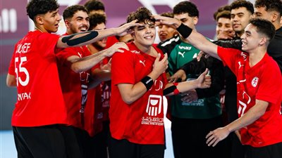 منتخب الناشئين يواصل التألق بمونديال اليد ويكتسح أمريكا ٢٢/٤٢