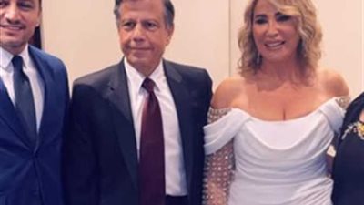 وسط أجواء عائلية.. إيناس الدغيدي تفاجئ الجمهور بعقد قرانها